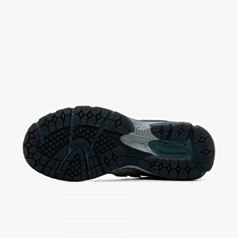 New Balance 1906W New Balance 1906W - U1906 WFB - Fuxia, Urban Tribes United