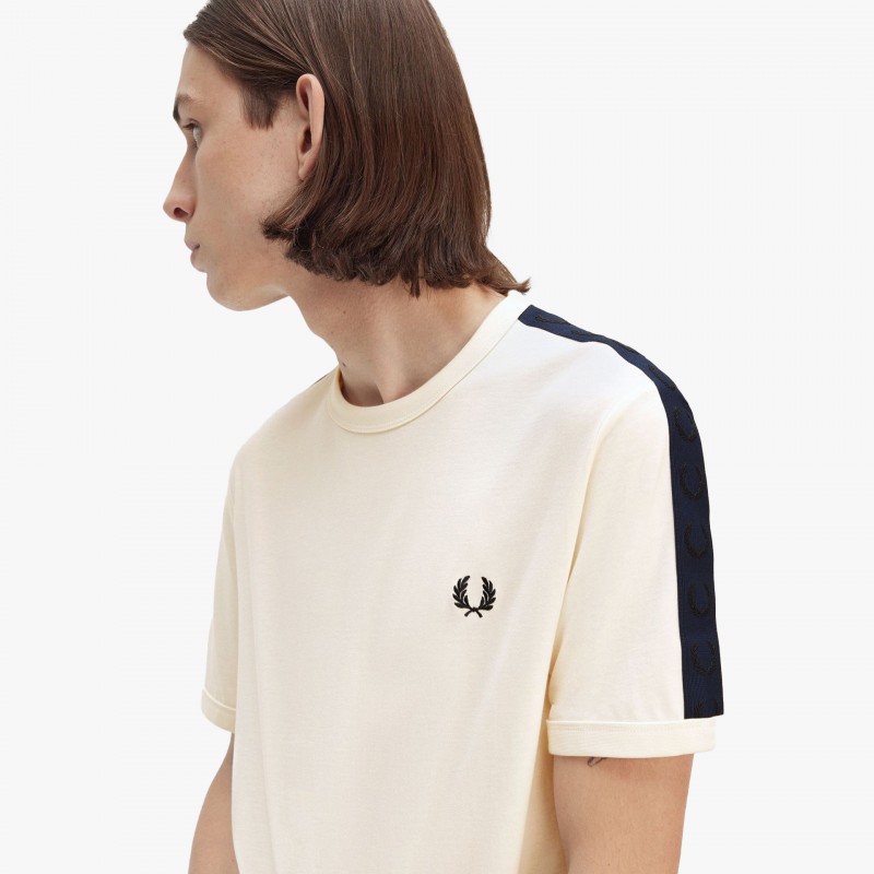 Fred Perry Contrast Tape Ringer - M4613 170 - Fuxia, Urban Tribes United