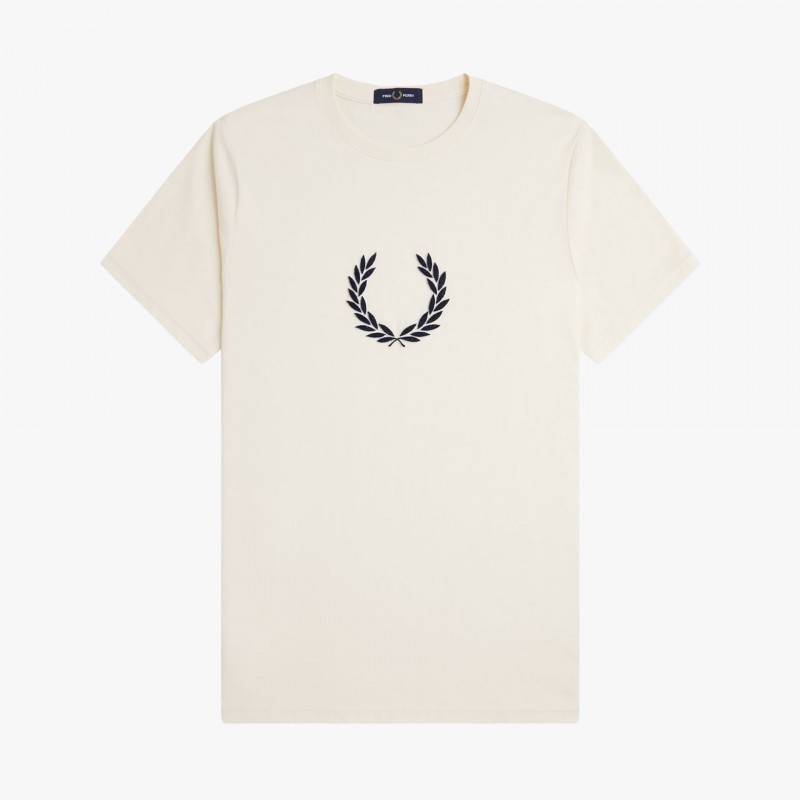 Fred Perry Textured Laurel Wreath - M8587 560 - Fuxia, Urban Tribes United