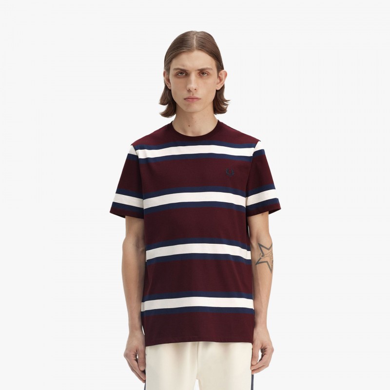 Fred Perry  Bold Stripe - M9852 K22 - Fuxia, Urban Tribes United