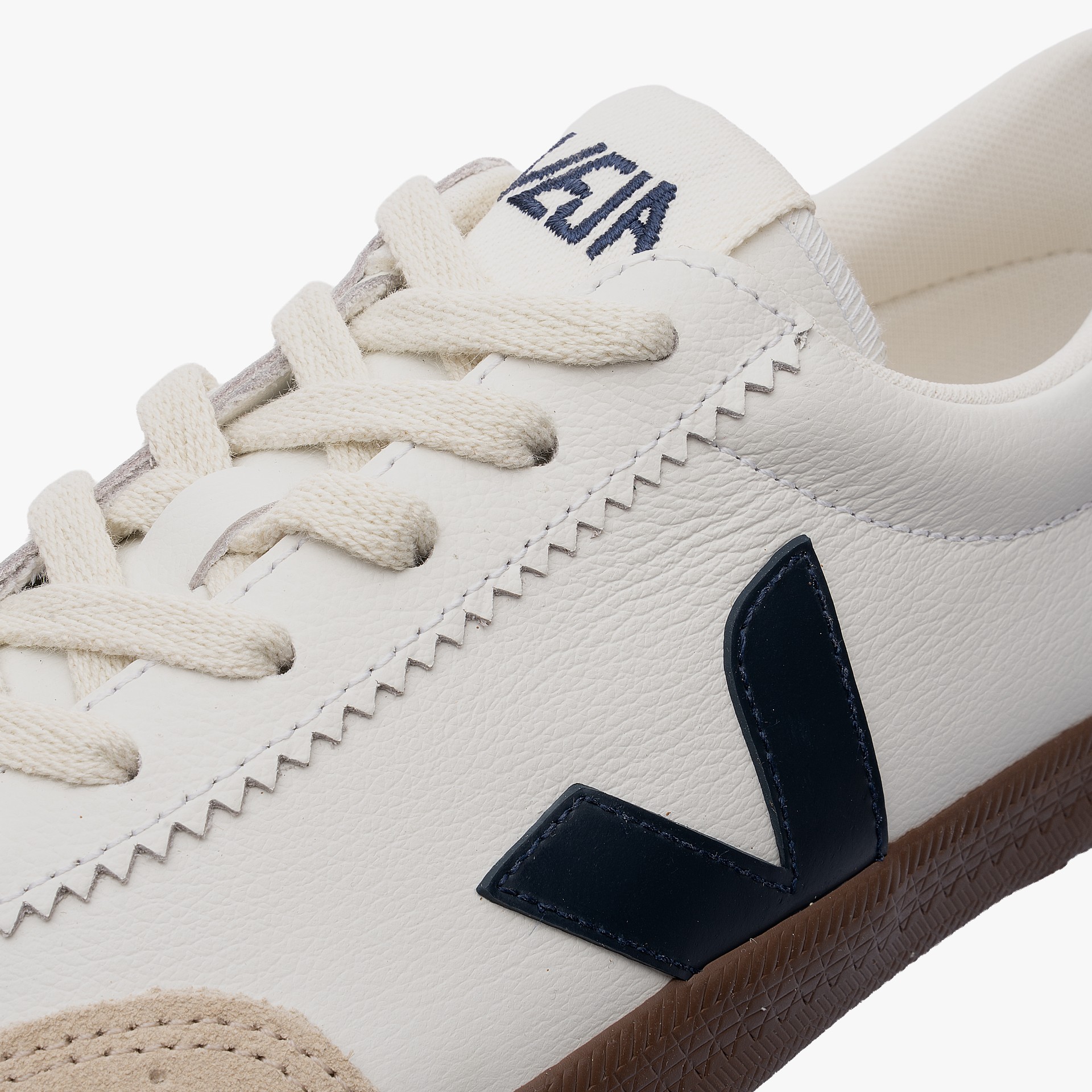 Veja Volley O.T. Leather