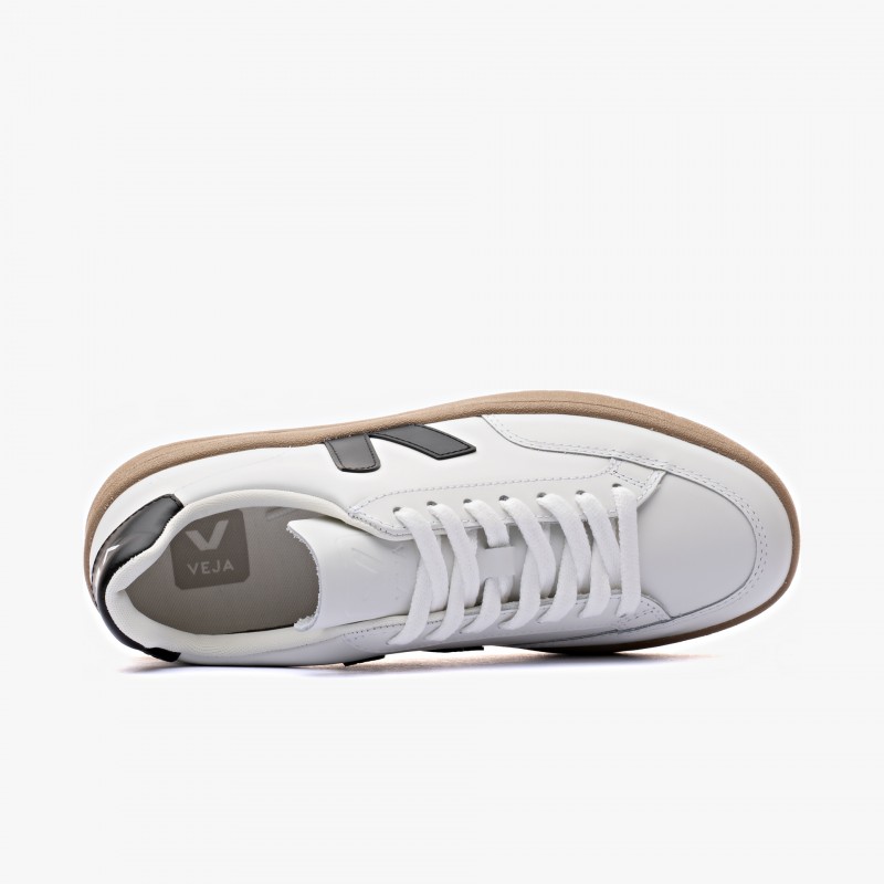 Veja V-12 Leather - XD0203640 - Fuxia, Urban Tribes United