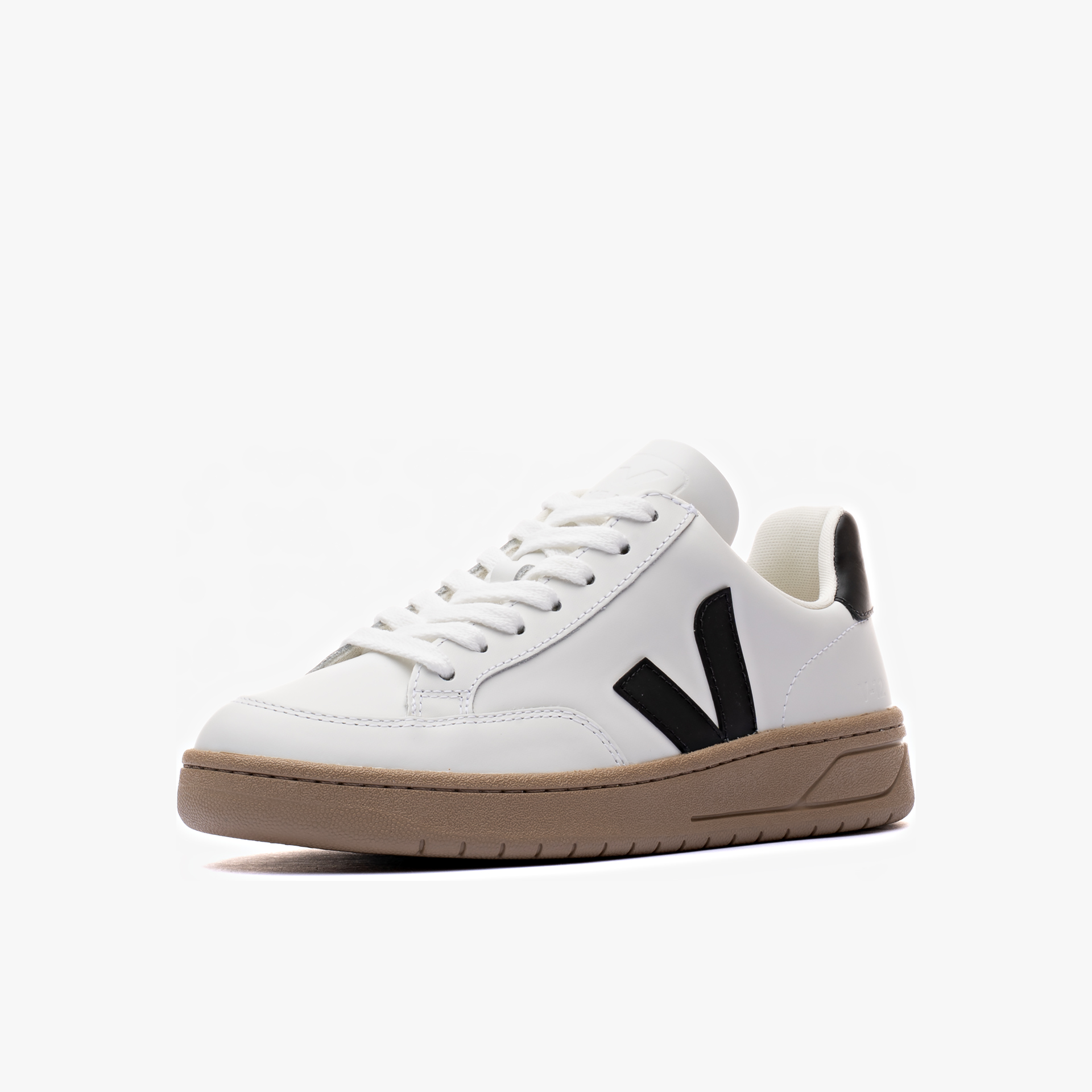 Veja V-12 Leather