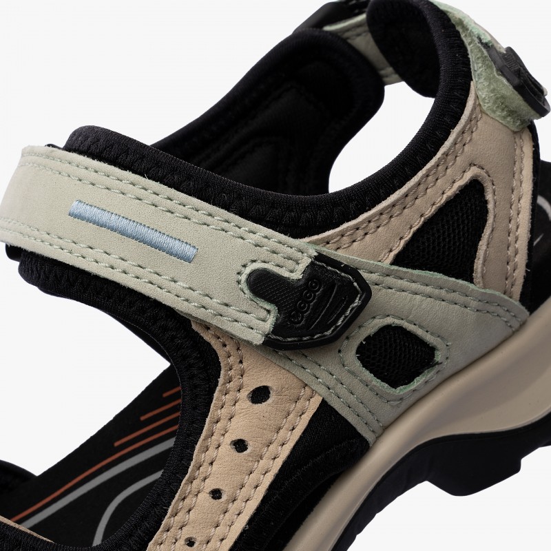 ECCO Offroad - 069563 60879 - Fuxia, Urban Tribes United