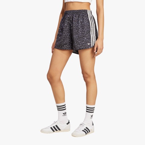 adidas STN