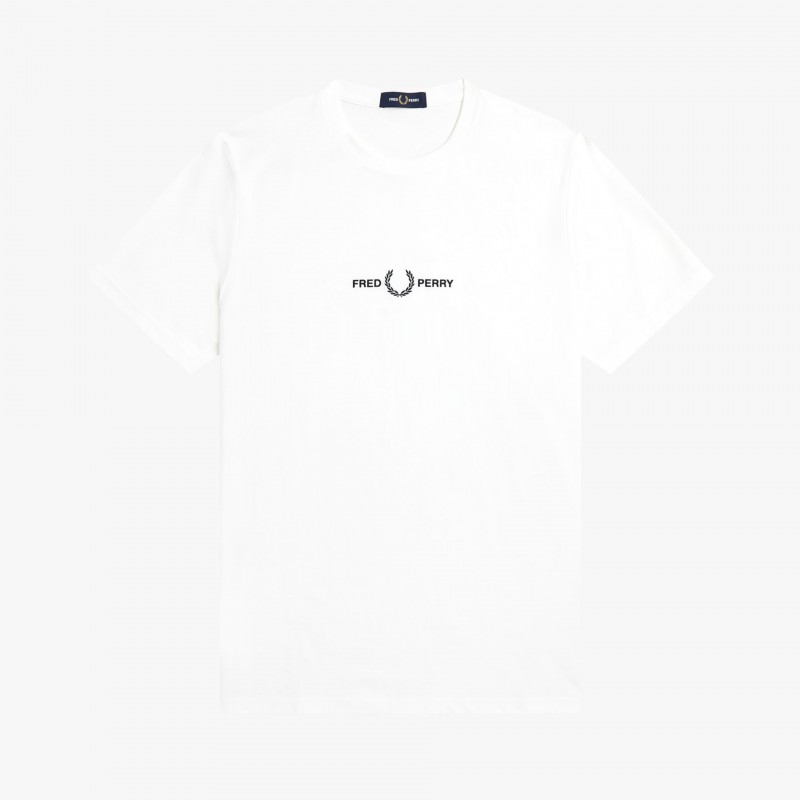 Fred Perry Embroidered - M4580 100 - Fuxia, Urban Tribes United