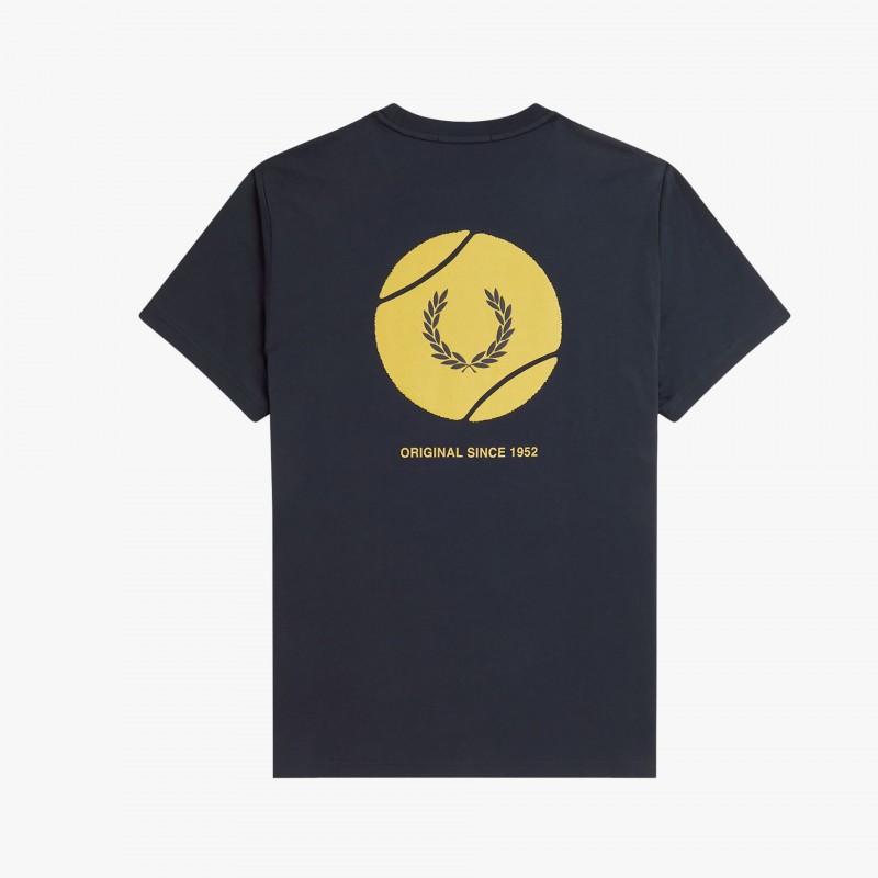 Fred Perry Tennis Graphic - M9909 608 - Fuxia, Urban Tribes United