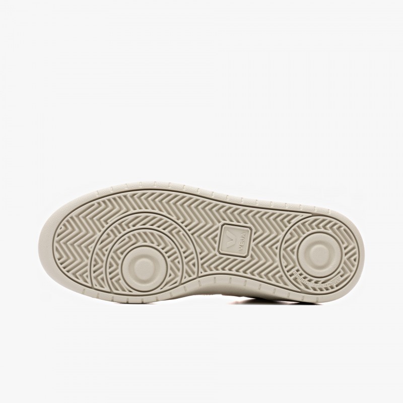 Veja V-10 Prime Veja V-10 Prime - VI0220737 - Fuxia, Urban Tribes United