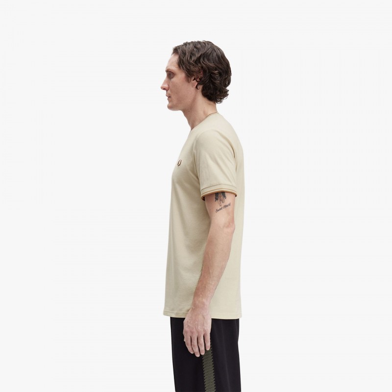Fred Perry Twin Tipped - M1588V Z53 - Fuxia, Urban Tribes United