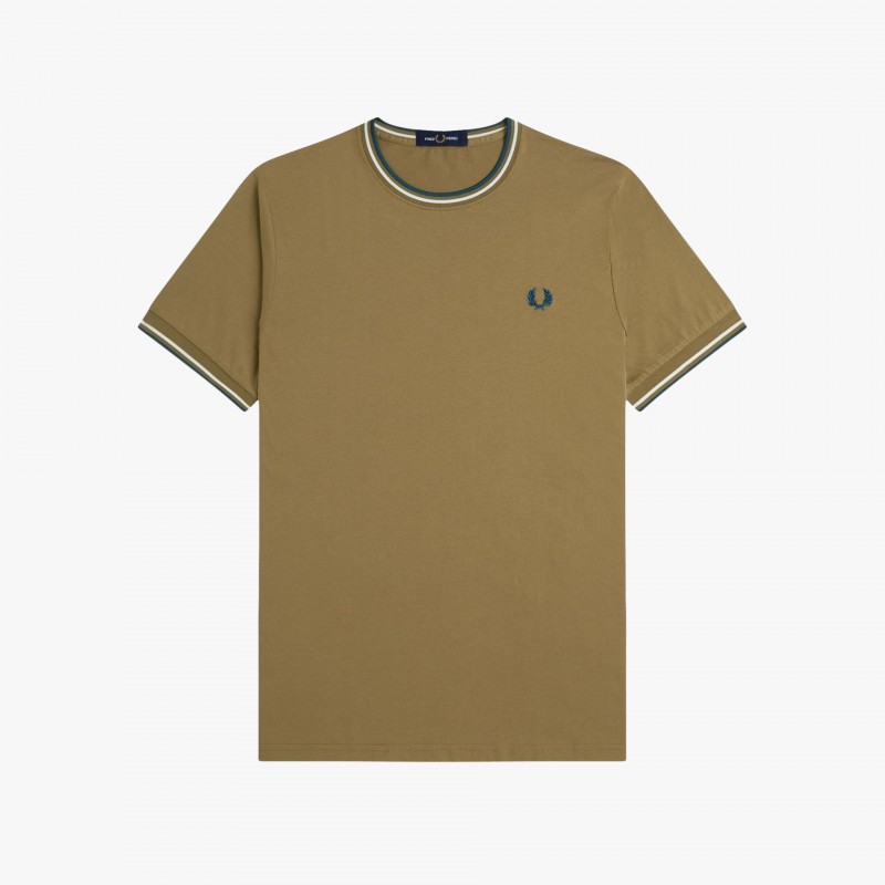 Fred Perry Twin Tipped - M1588V Z60 - Fuxia, Urban Tribes United