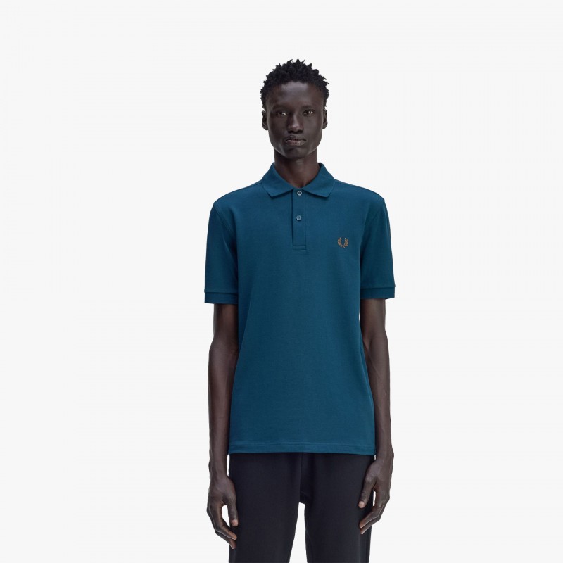 Fred Perry Slim Fit Basico - M6000 Z48 - Fuxia, Urban Tribes United