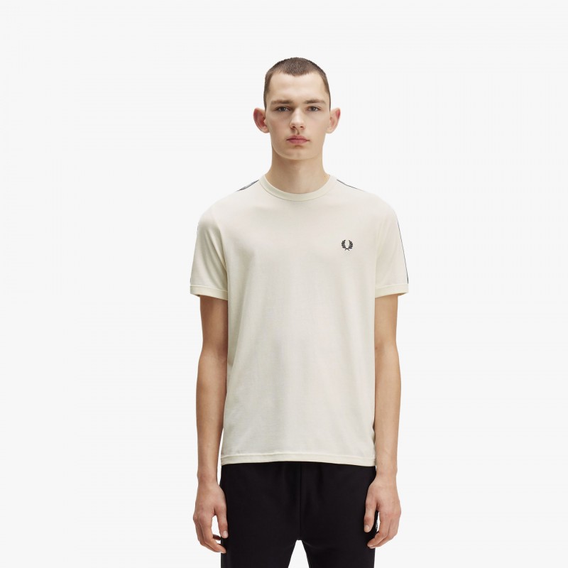 Fred Perry Contrast Tape Ringer - M4613 729 - Fuxia, Urban Tribes United