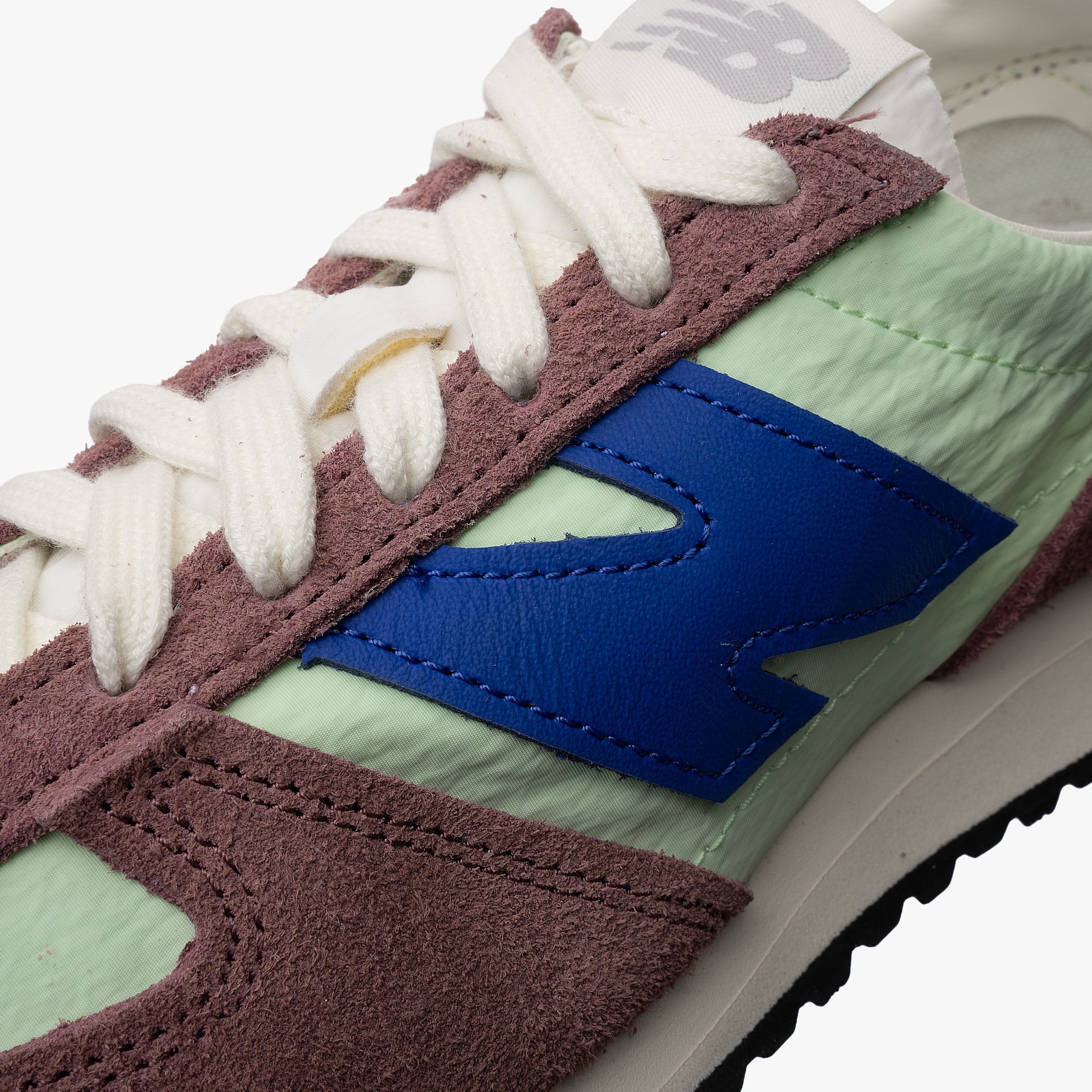 New Sapatilha U471V1