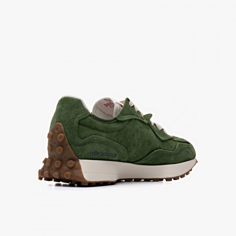 New Balance U327 New Balance U327 - U327 WSC - Fuxia, Urban Tribes United