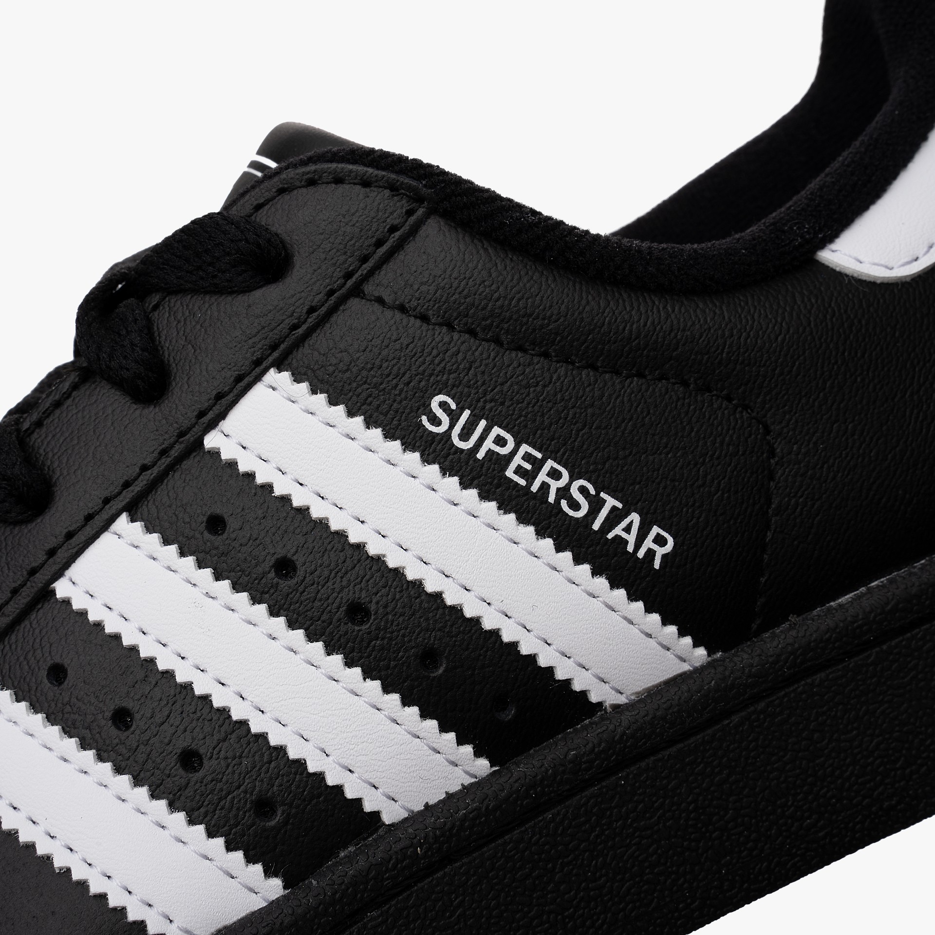 adidas Superstar II J