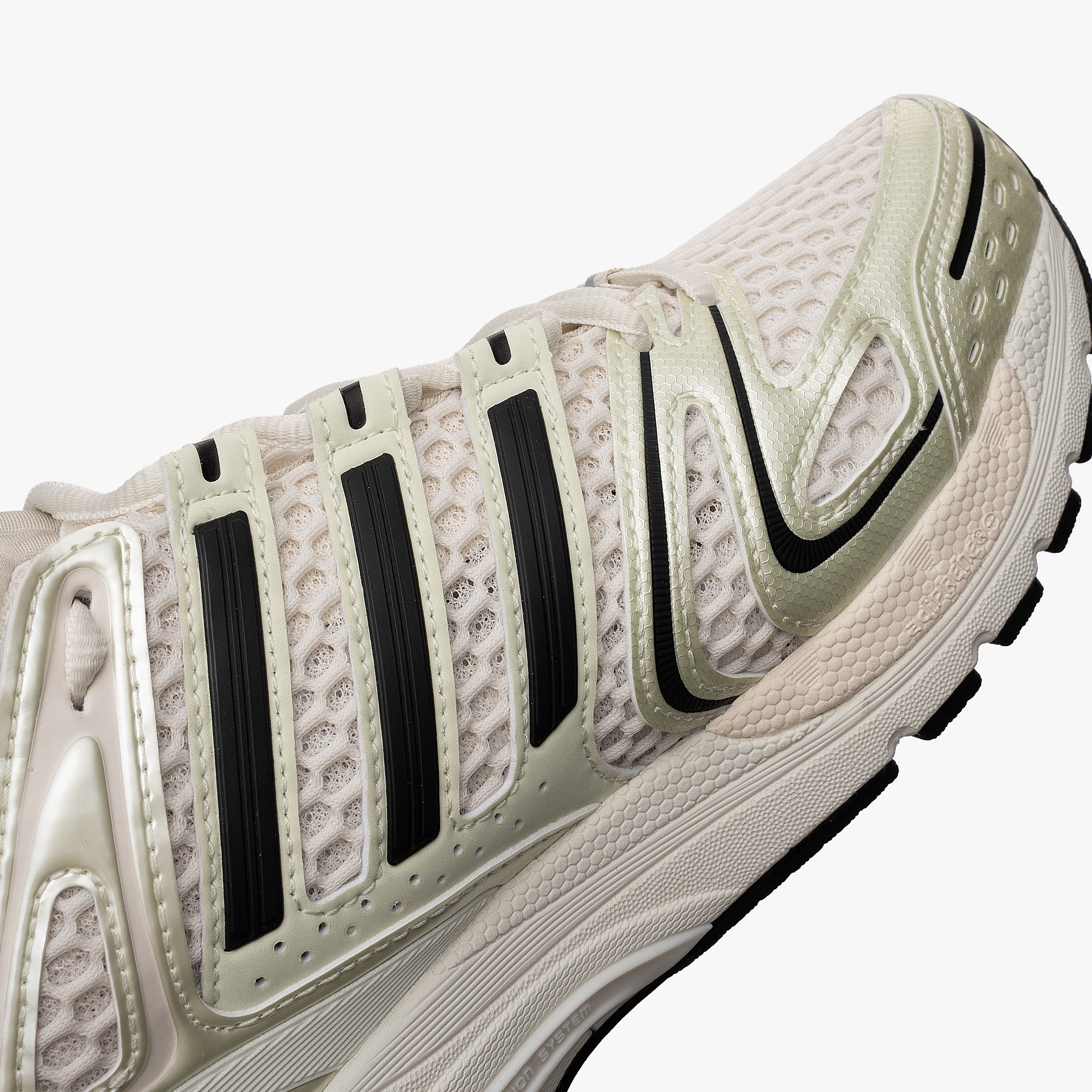 adidas Adistar Control 5