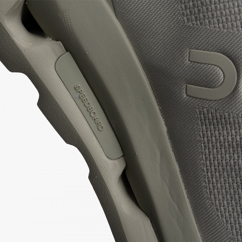 On Cloudzone - 3WF10074171C - Fuxia, Urban Tribes United