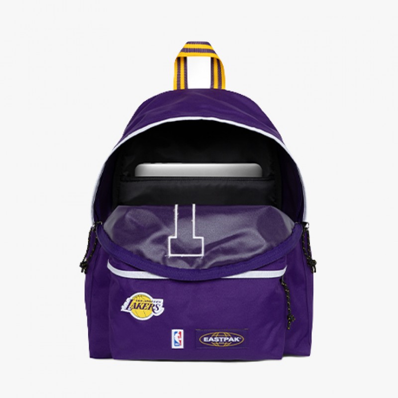 Eastpak Day Pak'r Los Angeles Lakers - EK0A5BG46Z1 - Fuxia, Urban Tribes United