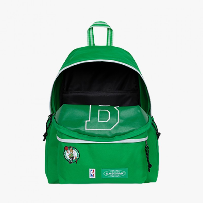 Eastpak Day Pak'r Boston Celtics Eastpak Day Pak'r Boston Celtics - EK0A5BG45Z8 - Fuxia, Urban Tribes United