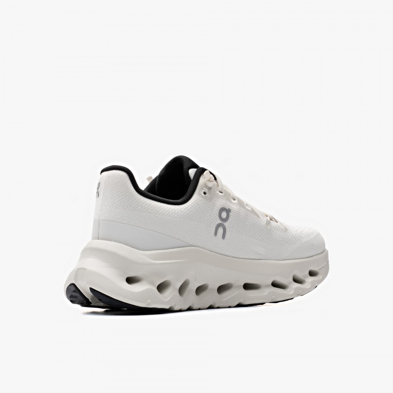 On Cloudtilt - 3WE10052531C - Fuxia, Urban Tribes United