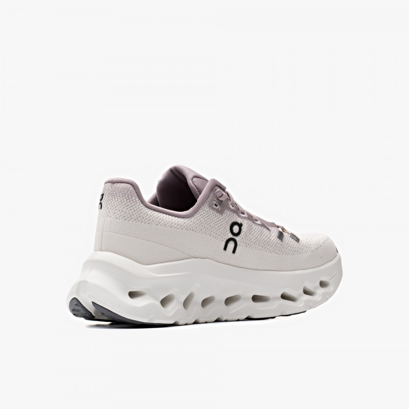 On Cloudtilt - 3WE10054846C - Fuxia, Urban Tribes United