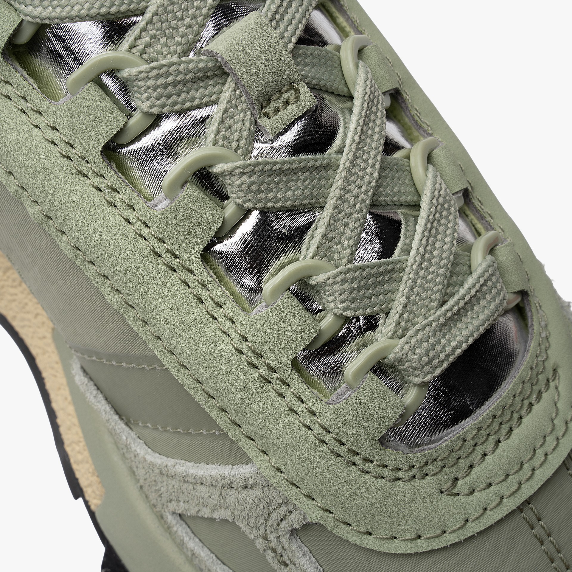 Lacoste Elite Active