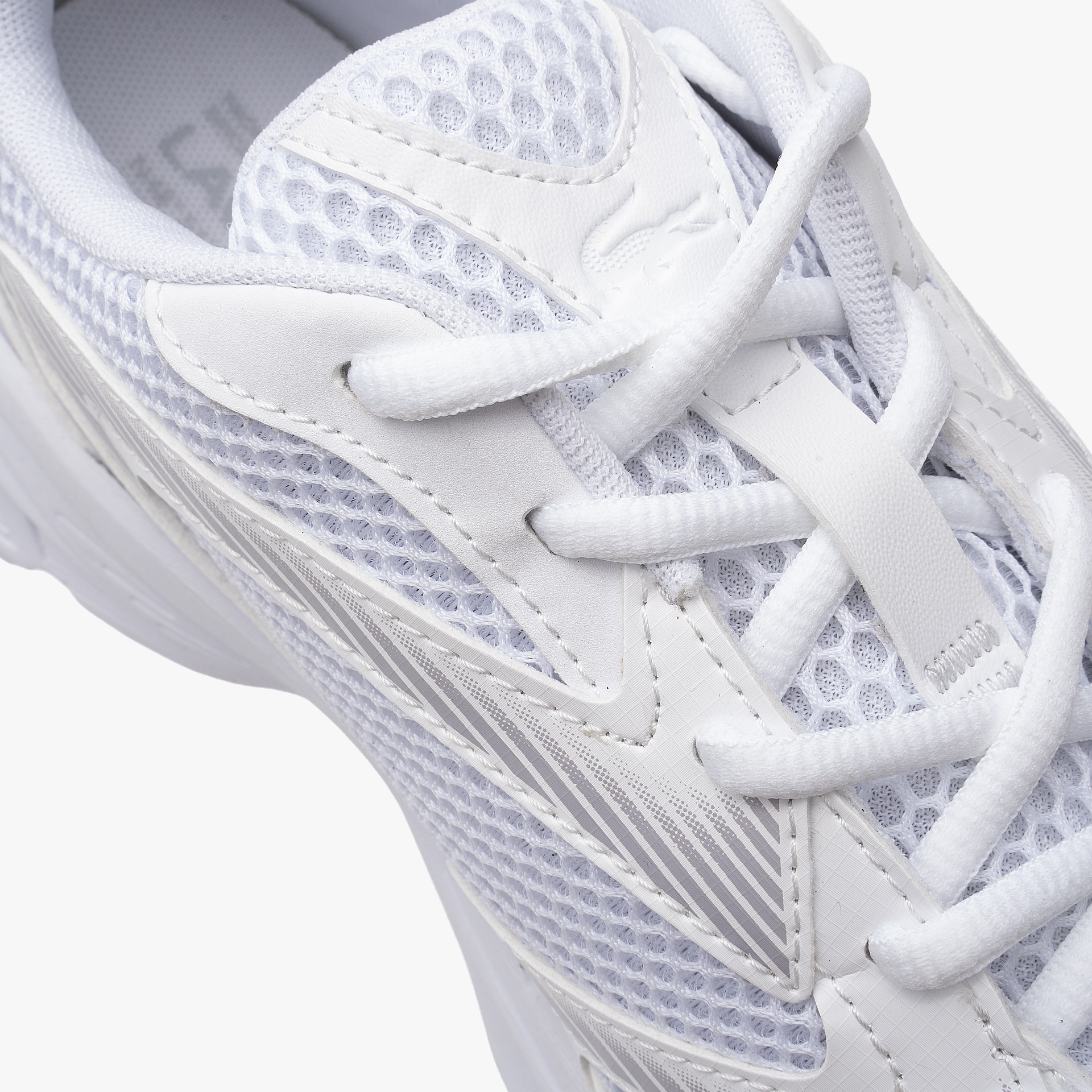 Lacoste L003 Neo Shot