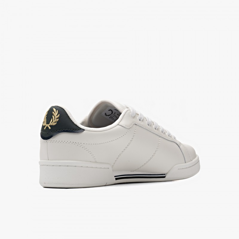 Fred Perry Leather - B6311 349 - Fuxia, Urban Tribes United