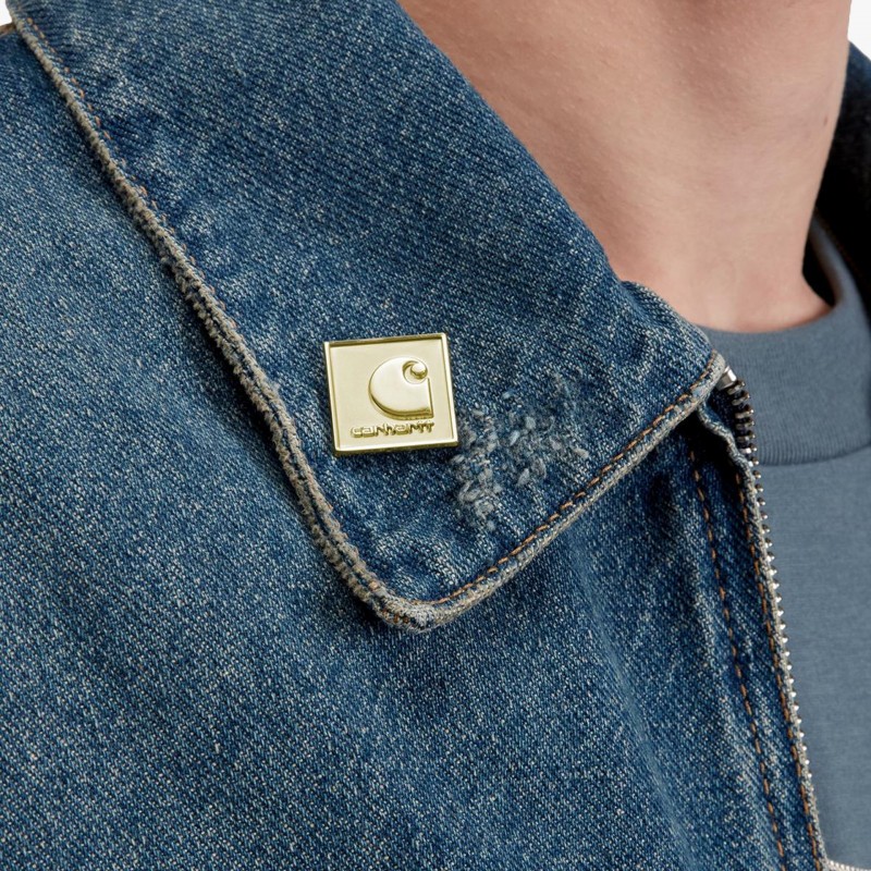 Carhartt Square Label Pin Zinc Alloy - I036602 3K XX - Fuxia, Urban Tribes United