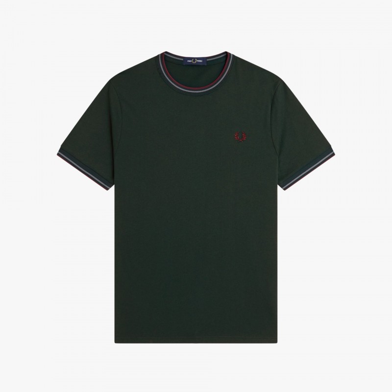 Fred Perry Twin Tipped - M1588V 85A - Fuxia, Urban Tribes United