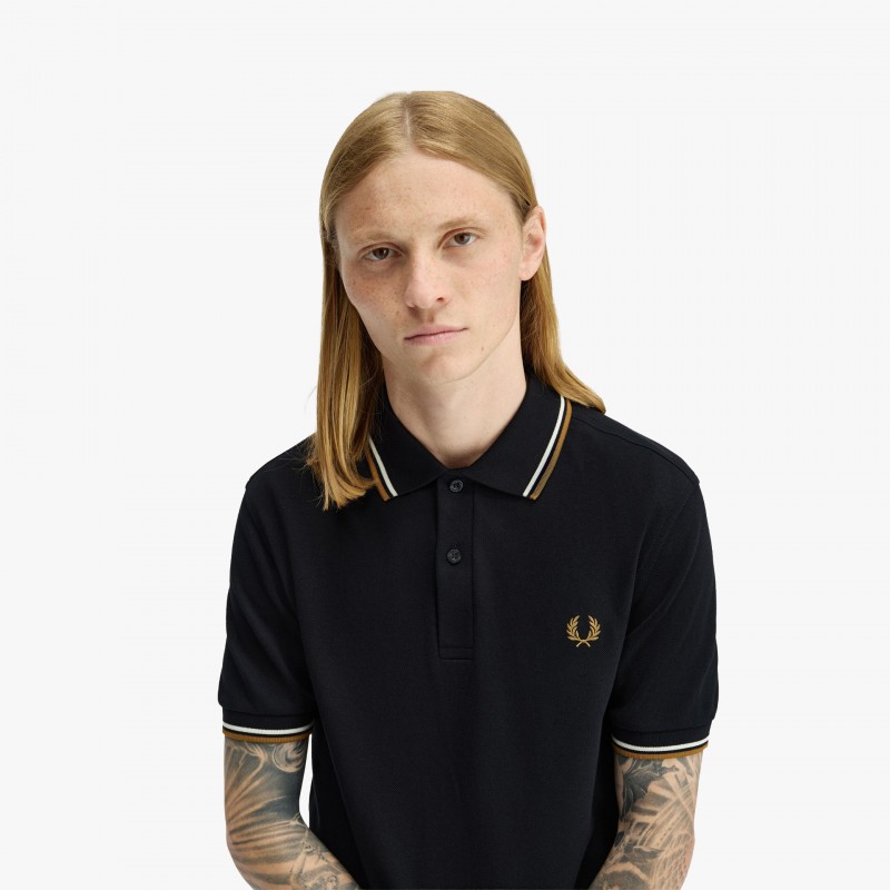 Fred Perry Twin Tipped - M3600 P69 - Fuxia, Urban Tribes United