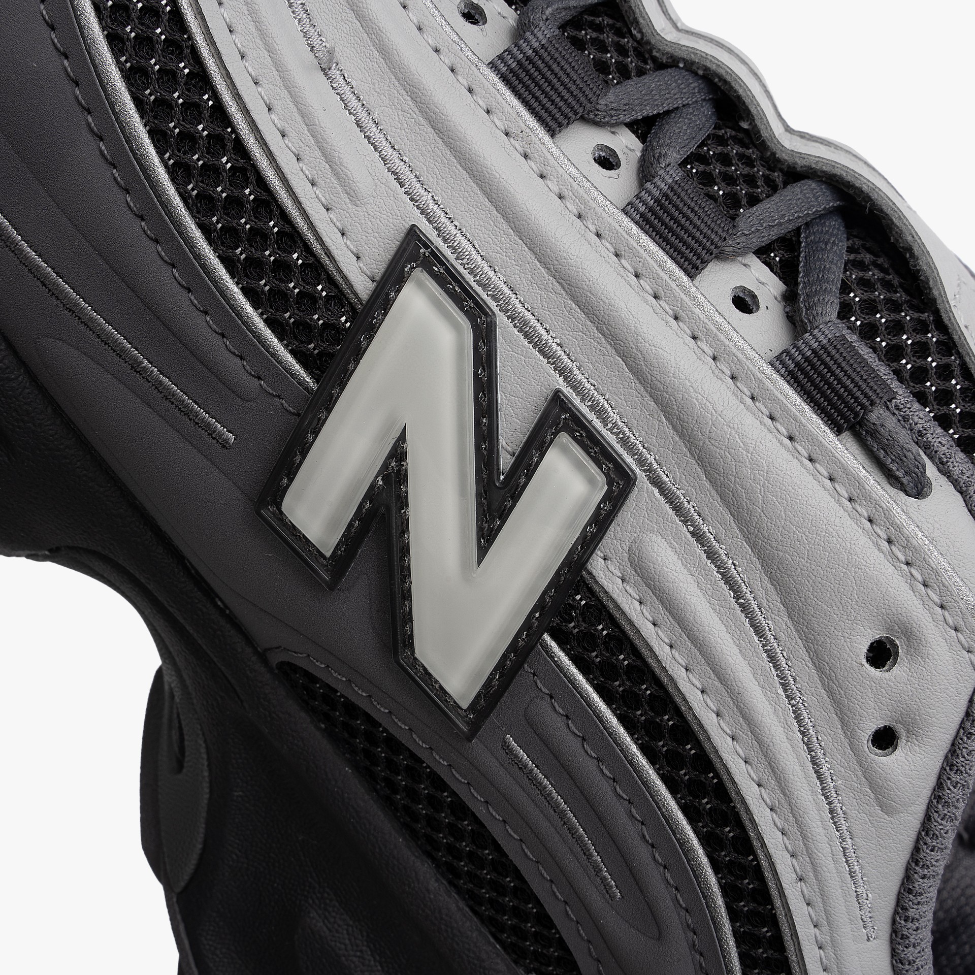 New Balance 1000