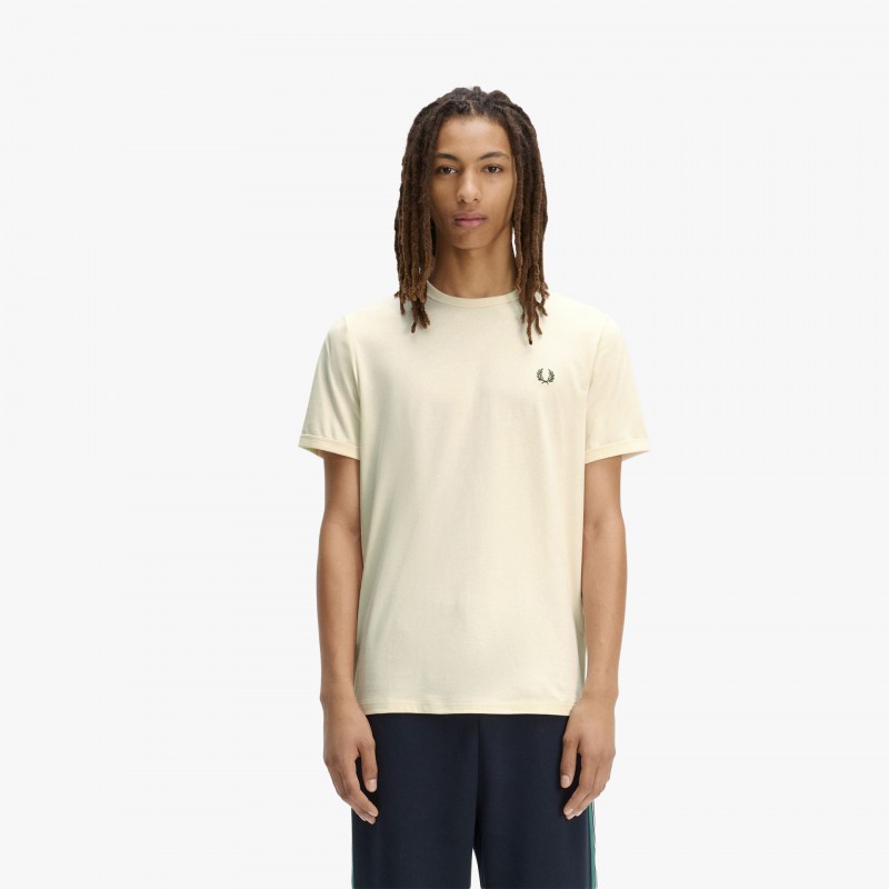 Fred Perry Ringer - M3519 91B - Fuxia, Urban Tribes United