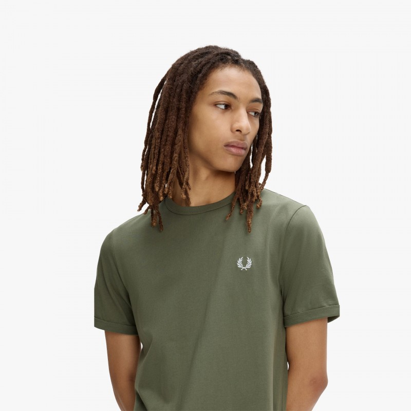 Fred Perry Ringer - M3519 W19 - Fuxia, Urban Tribes United