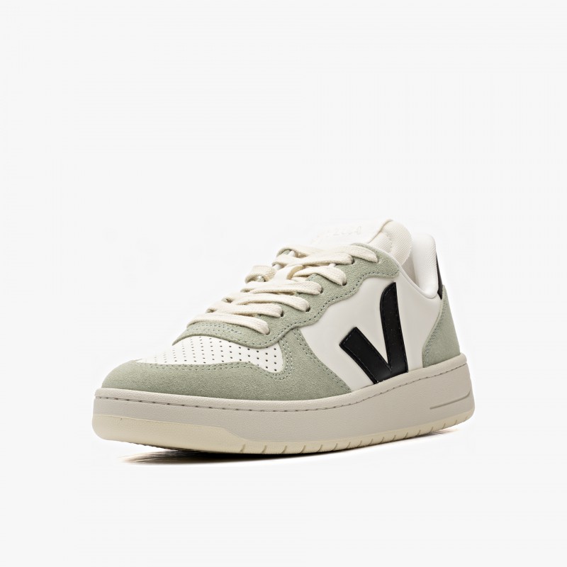 Veja V-10 Leather Veja V-10 Leather - VI0220500 - Fuxia, Urban Tribes United