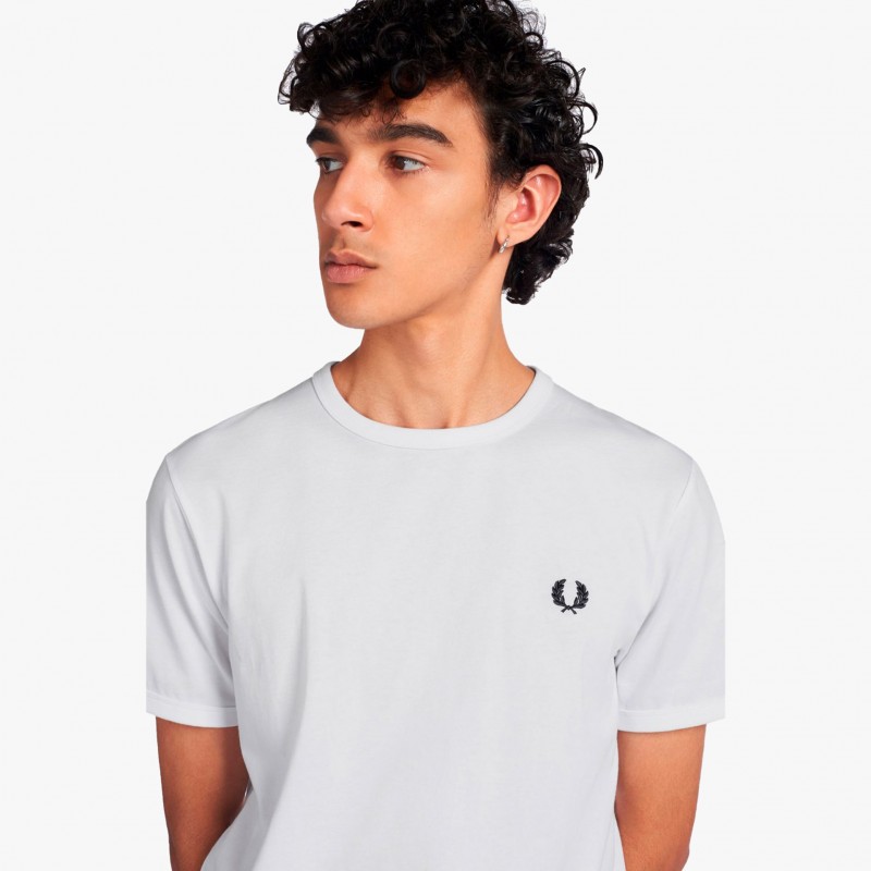 Fred Perry Ringer - M3519 100 - Fuxia, Urban Tribes United