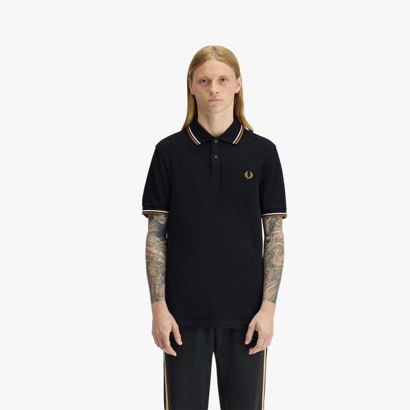Fred Perry Twin Tipped - M3600 P69 - Fuxia, Urban Tribes United