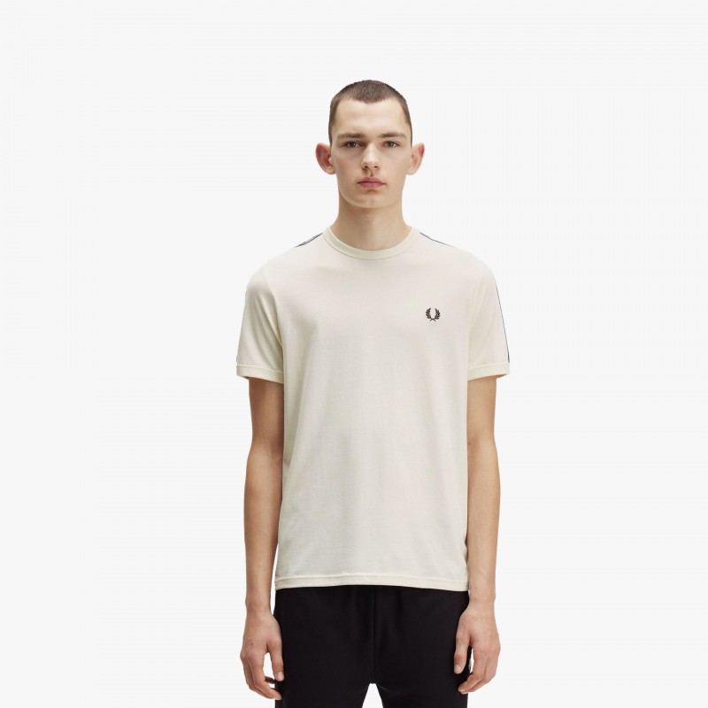 Fred Perry Contrast Tape Ringer - M4613 729 - Fuxia, Urban Tribes United