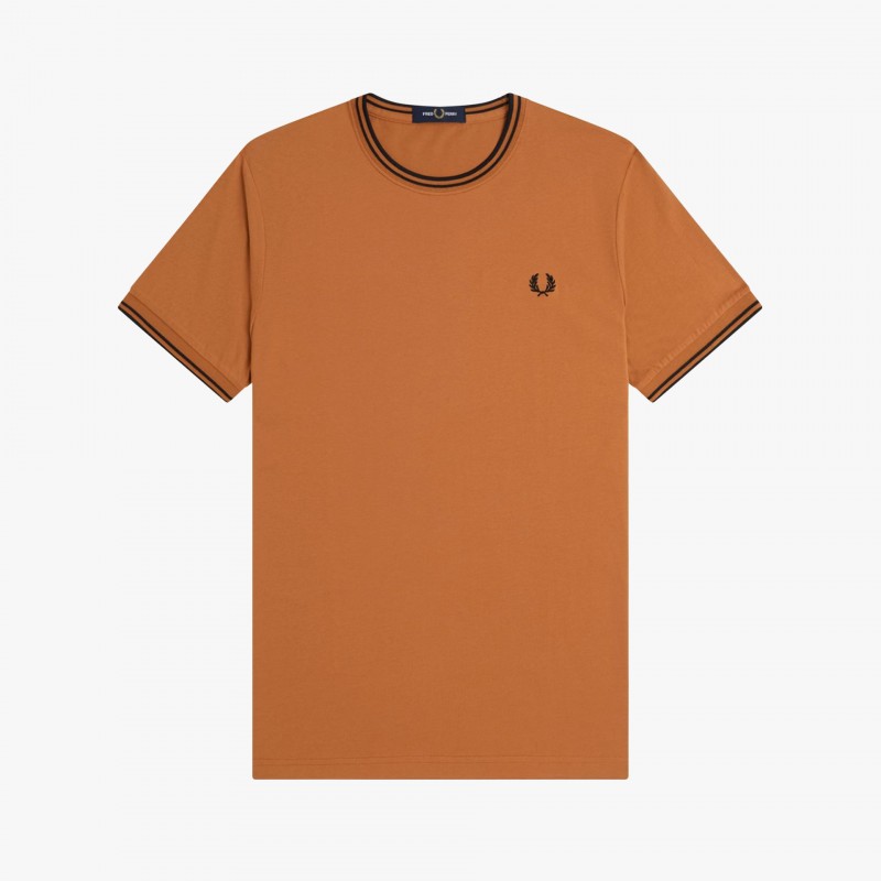 Fred Perry Twin Tipped Fred Perry Twin Tipped - M1588 W94 - Fuxia, Urban Tribes United