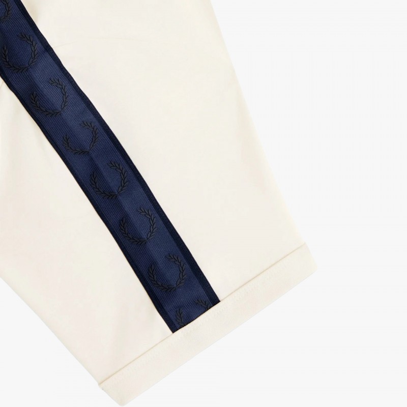 Fred Perry Contrast Tape Ringer Fred Perry Contrast Tape Ringer - M4613 Z06 - Fuxia, Urban Tribes United
