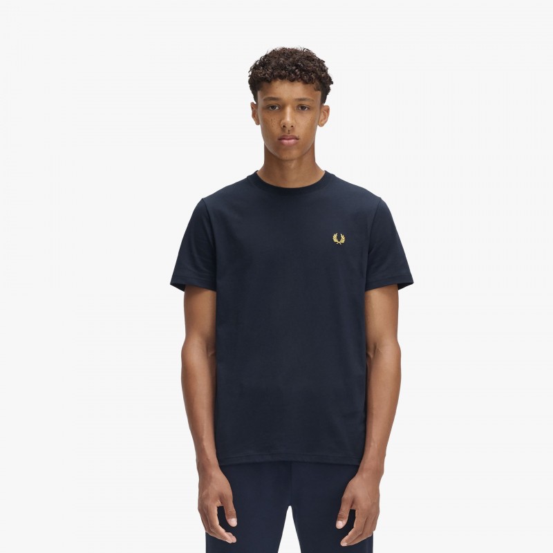 Fred Perry Tennis Graphic - M9909 608 - Fuxia, Urban Tribes United