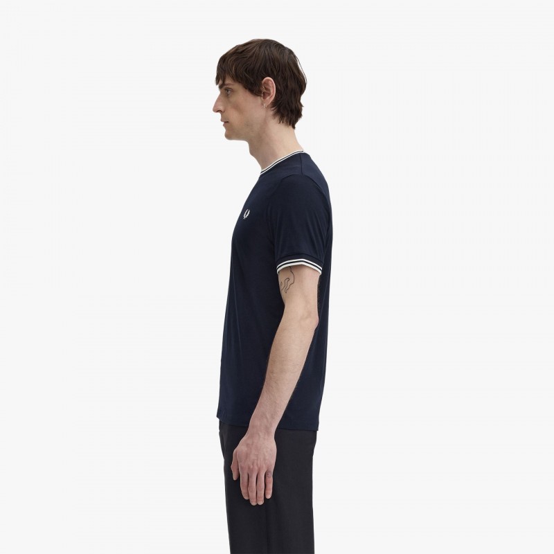 Fred Perry Twin Tipped Fred Perry Twin Tipped - M1588 795 - Fuxia, Urban Tribes United