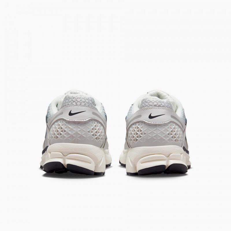 Nike W Zoom Vomero 5 - FD0884 025 - Fuxia, Urban Tribes United