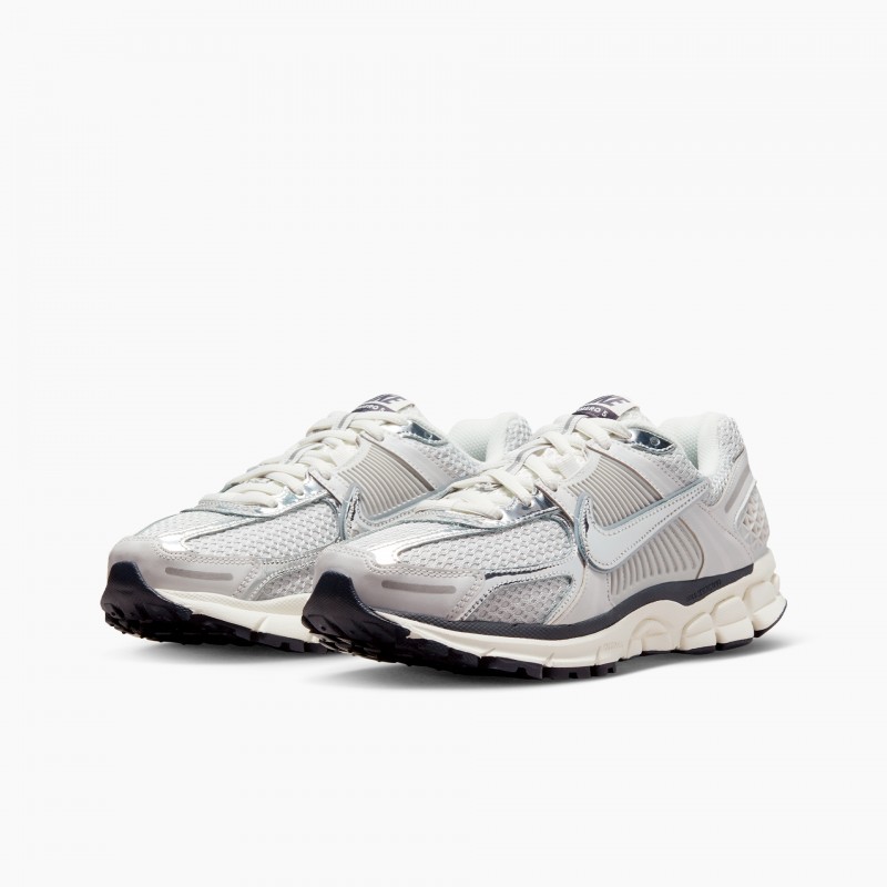 Nike W Zoom Vomero 5 - FD0884 025 - Fuxia, Urban Tribes United