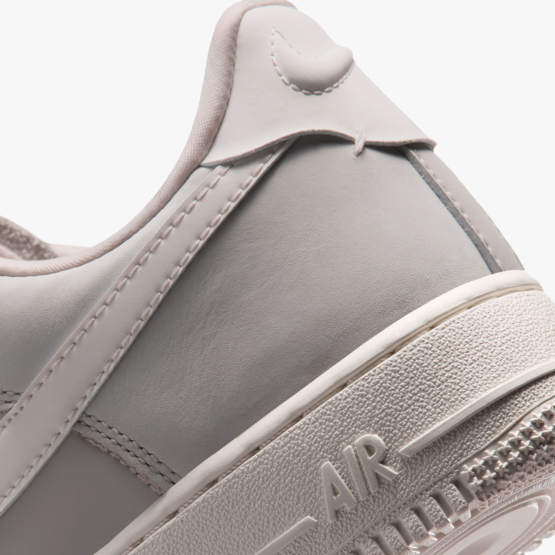 Nike Air Force 1 Retro Premium