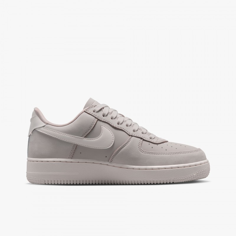 Nike Air Force 1 Retro Premium Nike Air Force 1 Retro Premium