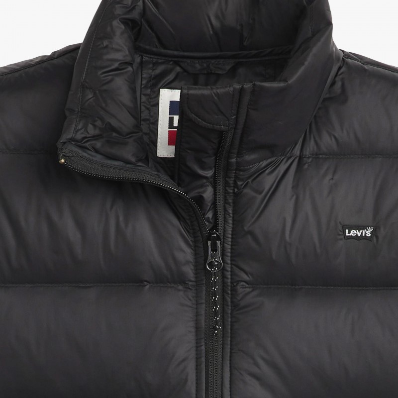 Levis Polly Packable Vest Levis Polly Packable Vest - A8523 0001 - Fuxia, Urban Tribes United