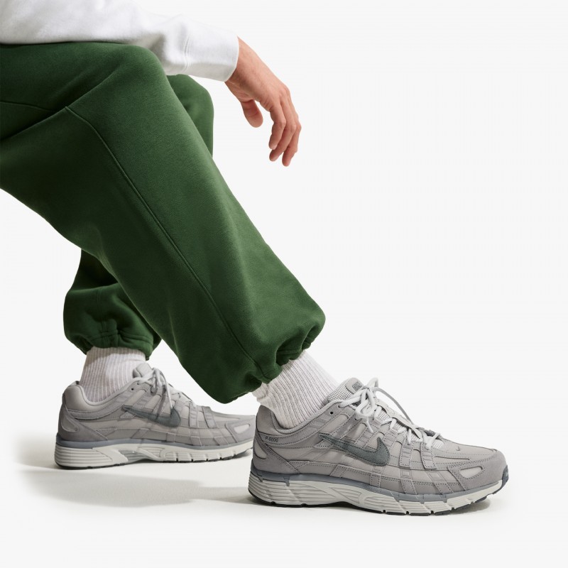 Nike P-6000 SE Nike P-6000 SE - IO3370 001 - Fuxia, Urban Tribes United