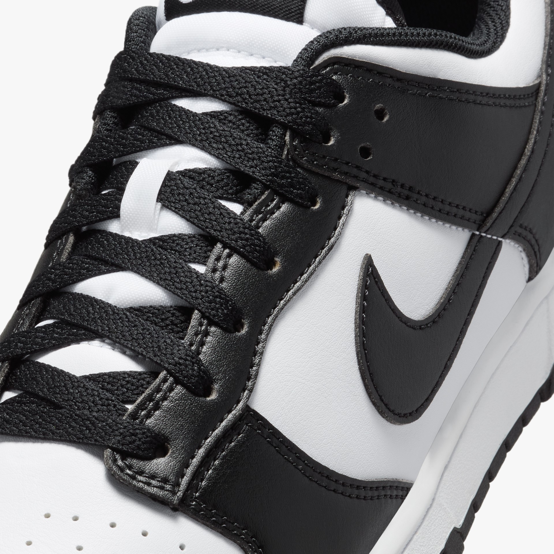 Nike Dunk Low Retro
