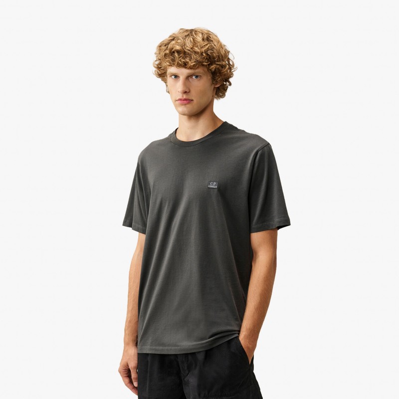 C.P. Company Jersey Short Sleeve Logo Patch C.P. Company Jersey Short Sleeve Logo Patch - 21CMTS726A 005100W 985 - Fuxia, Urban Tribes United